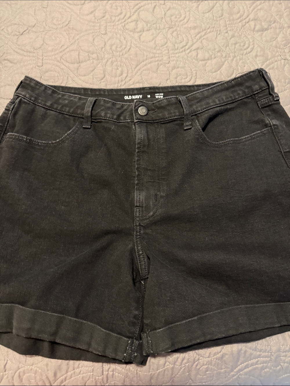 Old Navy Black Cuffed Denim Shorts - Picture 1 of 3